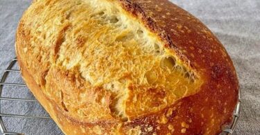 🥖 Hausbrot aus dem Römertopf – Einfach & Aromatisch