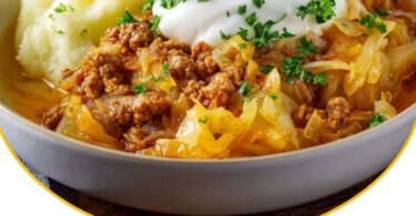 20-Minuten Schmorkohl mit Hackfleisch – schnell & herzhaft